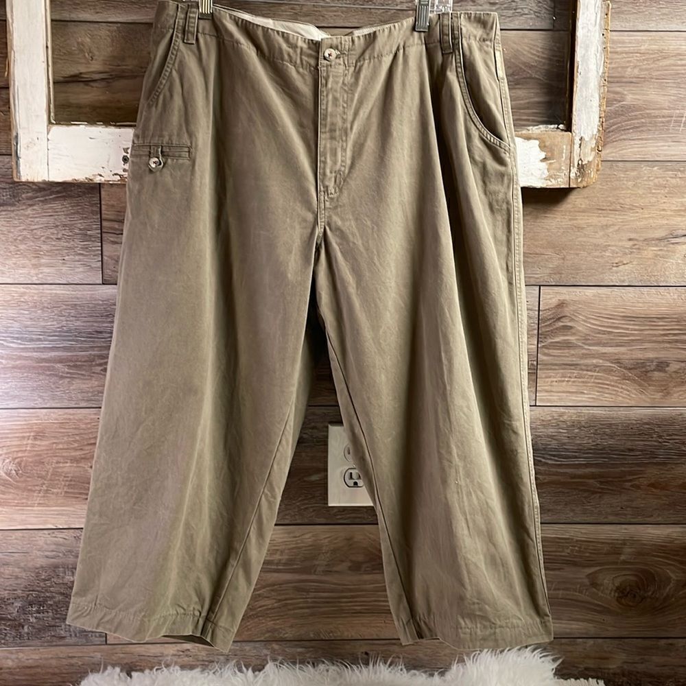Columbia Women’s Plus Size Capri Pants , Size 16W , Tan